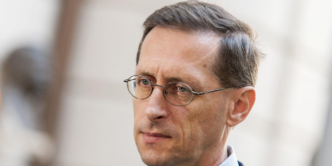 További járulékcsökkentésről beszélt Varga Mihály