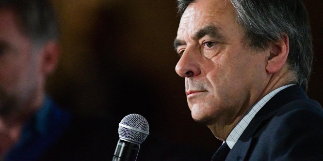 Teljes összeomlás, a korrupciós botrány után Fillon már képtelen tartani magát