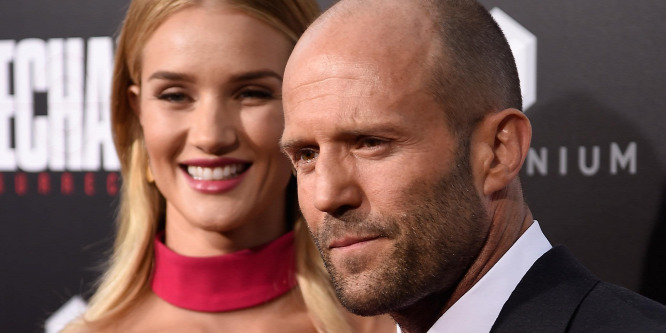 Összeházasodik Jason Statham és Rosie Huntington-Whiteley
