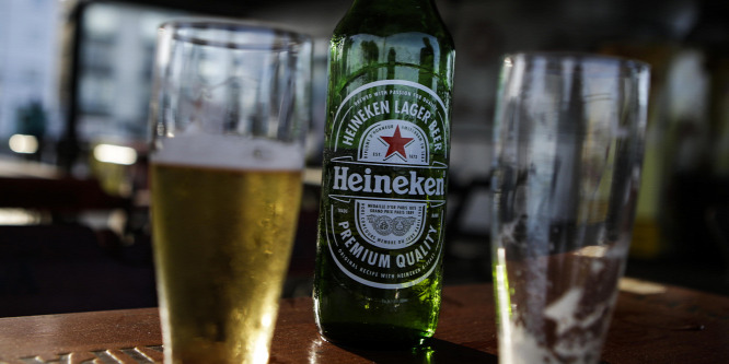 A Heineken összeállt egy kínai sörfzdével