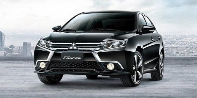 Tovább él a Mitsubishi Lancer, és jön az új Eclipse Cross