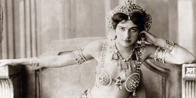 Mata Hari, aki "túl buta" volt a kémkedéshez...