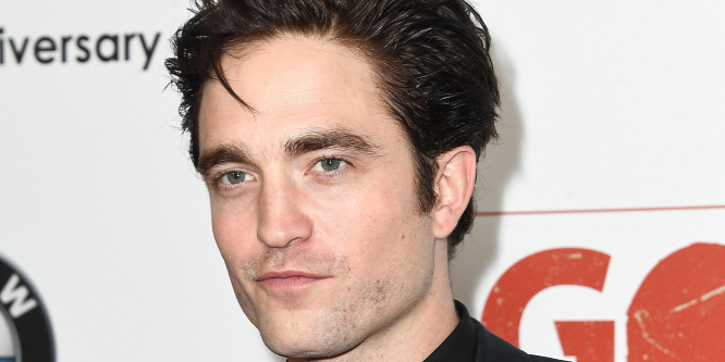 Robert Pattinson több filmjében is önkielégítést végzett kamerák előtt