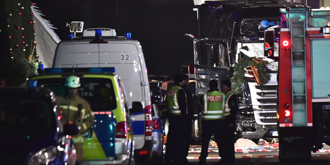 Terroristákkal kapcsolatban álló iszlamistáknál razziáztak Berlinben