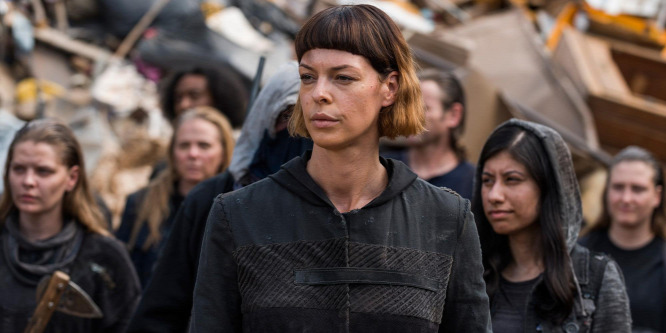 Régi ismerőssel jöhet a Walking Dead-film