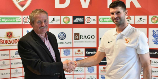 Vas János a DVTK Jegesmedvékhez szerződött
