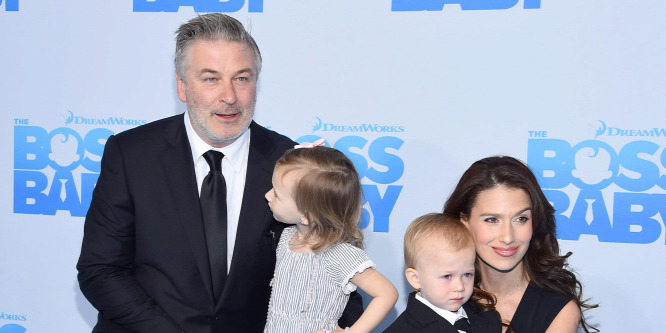 Megmutatta születendő babája ultrahangfotóját Hilaria Baldwin