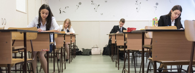 Történelemből vizsgáznak ma a diákok