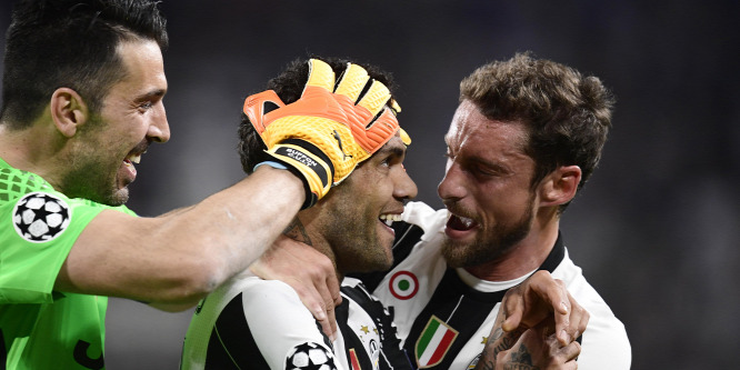 Otthonában támadtak fegyveresek a Juve legendájára