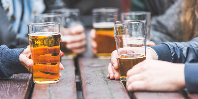 Alkoholtilalomra lehet számítani a koronavírus miatt
