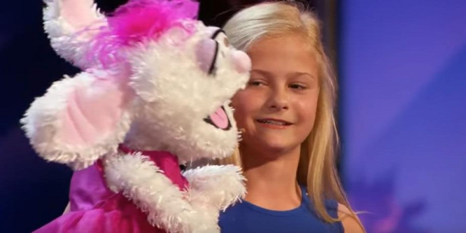 Felrobbantotta a stúdiót a 12 éves hasbeszélő kislány, Darci Farmer