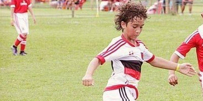 Jöhetnek az euró tízmilliók, 12 éves futballzsenin ámul a világ