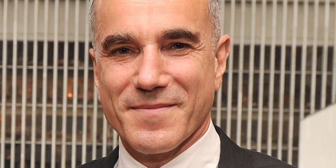 Oscar-díjas író hívja vissza a nyugdíjból Daniel Day-Lewist