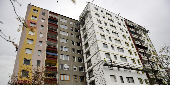 Három évig élt együtt halott anyjával egy nő a panellakásukban