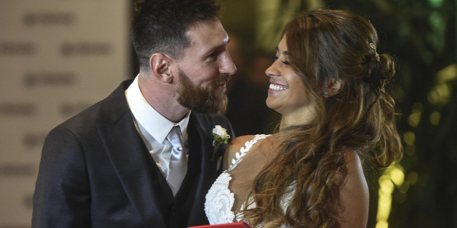 Vadító táncot lejtett Messi felesége a családi nyaraláson