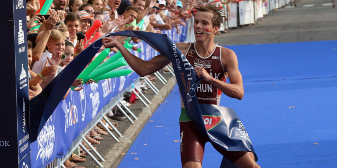 Bicsák nyerte a tiszaújvárosi triatlon világkupa döntjét