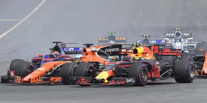 Hónapokat csúsztak, tönkrement a Red Bull és a Honda szezonja