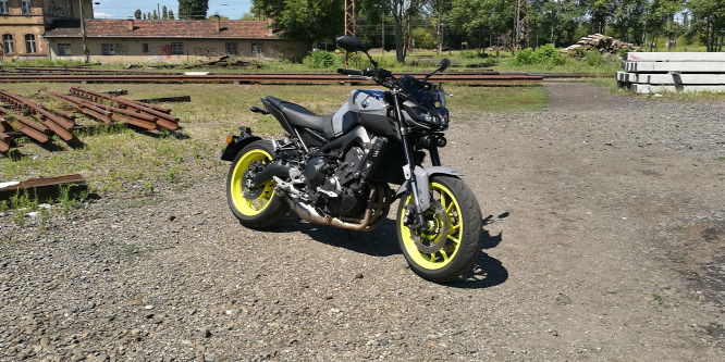 A király meztelen - Yamaha MT-09 teszt