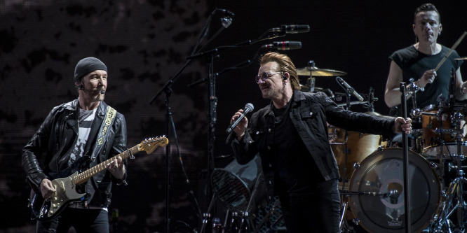 Koncert közben ment el a U2 énekesének hangja