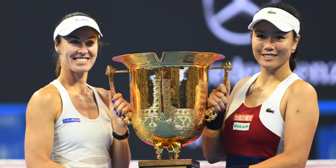 Végleg visszavonul Martina Hingis