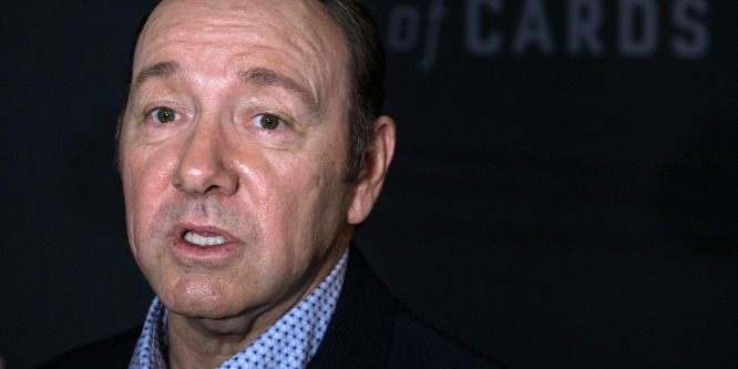 Még a testvére is szörnyetegnek nevezi Kevin Spacey-t