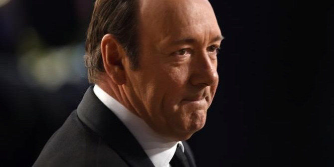 Kevin Spacey egy egykori tévés msorvezet fiát is zaklatta