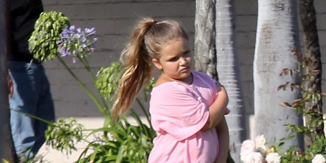 Harper Beckham anyukája frizurájára váltott: levágatta hosszú fürtjeit