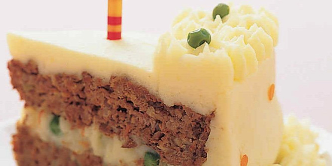 Születésnapi torta húsból