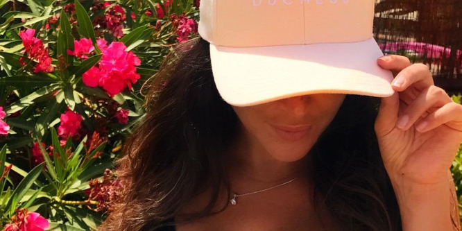 Puffadásnak hitte a terhességét Casey Batchelor