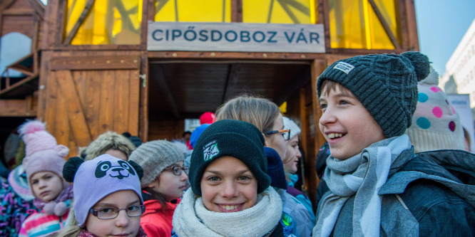 Hatvanezer cipősdoboznyi ajándékot gyűjtött a Baptista Szeretetszolgálat