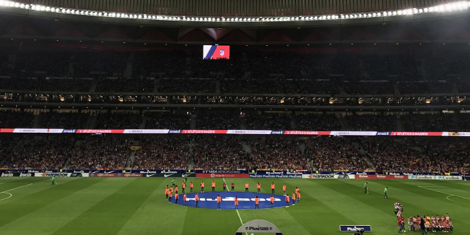 Óriási LED kijelzők az Atletico Madrid stadionjában
