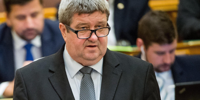Tállai András: Közel harmincmilliárd forinttal több jut idén szociális ellátásokra