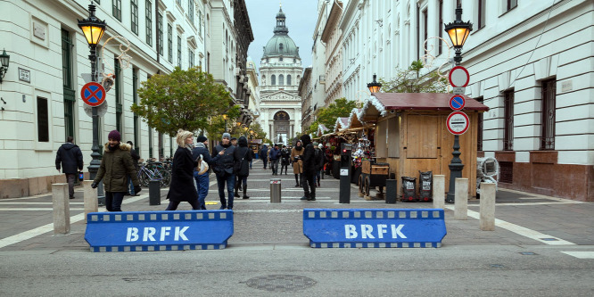 A külföldi turisták biztonságban érzik magukat a budapesti adventi vásárokon