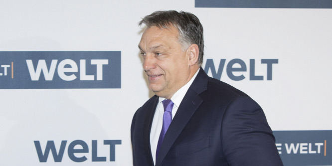 Orbán Viktor német gazdasági csúcstalálkozón tart előadást