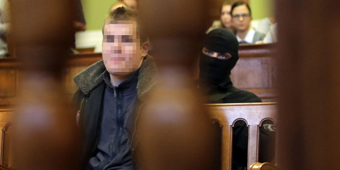 Újra lecserélte ügyvédjét a Teréz körúti robbantó
