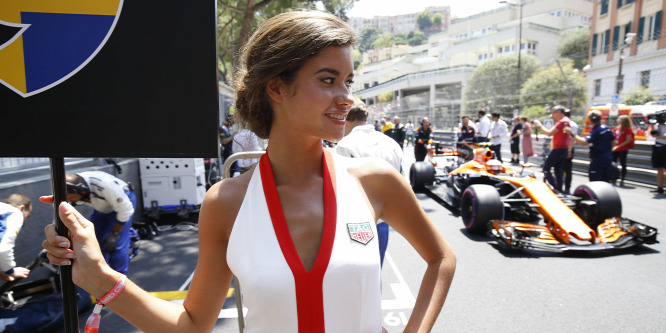 A grid girlök betiltása annyit ér, mint a meztelenség nélküli Playboy