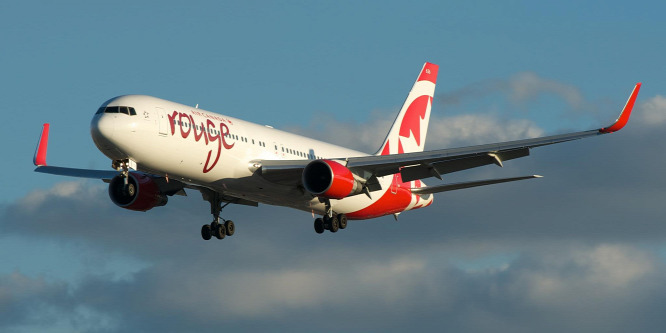 Motorhiba miatt kényszerleszállást hajtott végre egy Boeing 737 Max