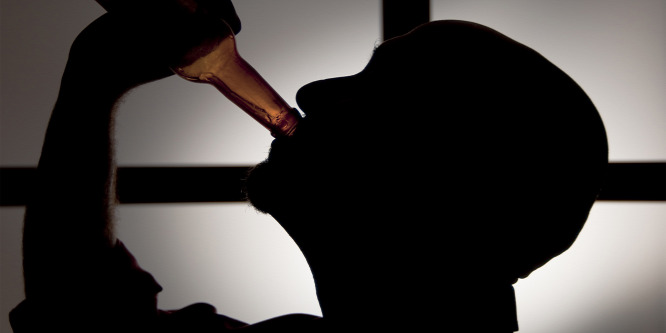 Sztárok, akiket az alkohol ölt meg: Richard Burtontől Billie Holiday-ig