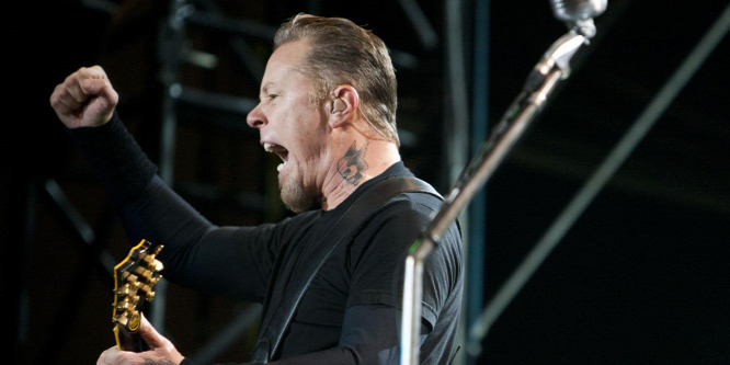 Itt az első fotó a Metallica frontemberének átváltozásáról