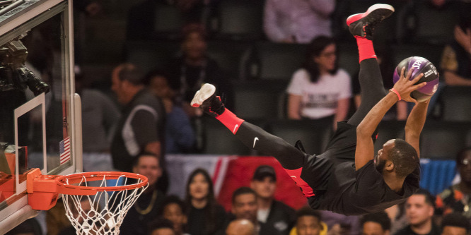 Sztárok a pályán és az első sorban - a Los Angeles-i NBA All Star gála képekben