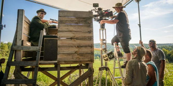 Továbbra is szabad hullarészegen tévéműsort készíteni