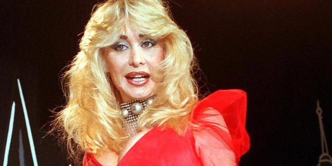 Éttermet üzemeltet az egykori pornószínésznő, Dolly Buster