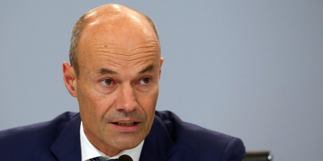 15 éven belül megszűnhetnek a bankszámlák?