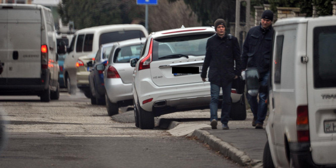 A gazdasági igazgató is elhagyta a Jobbik süllyedő hajóját