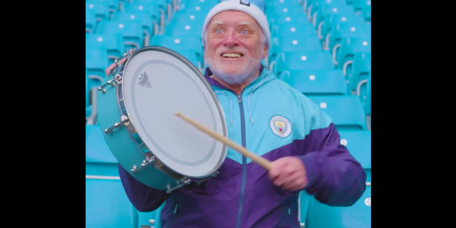 Így éli mindennapjait a mémmé vált magyar férfi, Hide The Pain Harold, azaz Arató András