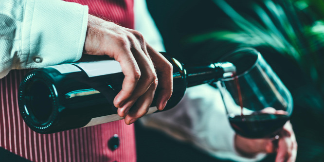 Ő lett az év sommelier-je