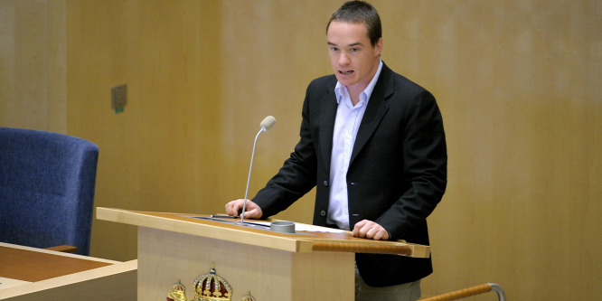 Egy svéd képviselő a biztonság miatt költözik Magyarországra
