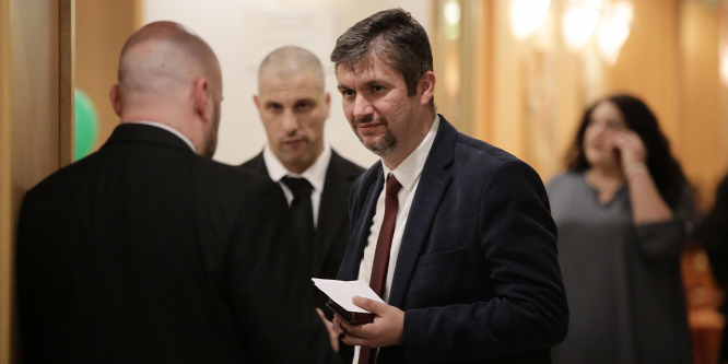 Nagy ellenzéki bukások: Hadházy, Vona, Mirkóczki