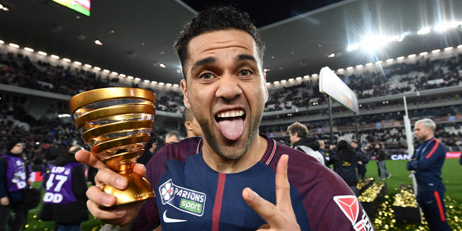 A PSG kupagyőzelmével Dani Alves világcsúcstartó lett