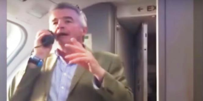 Ingyen piát adott az utasoknak a Ryanair vezére